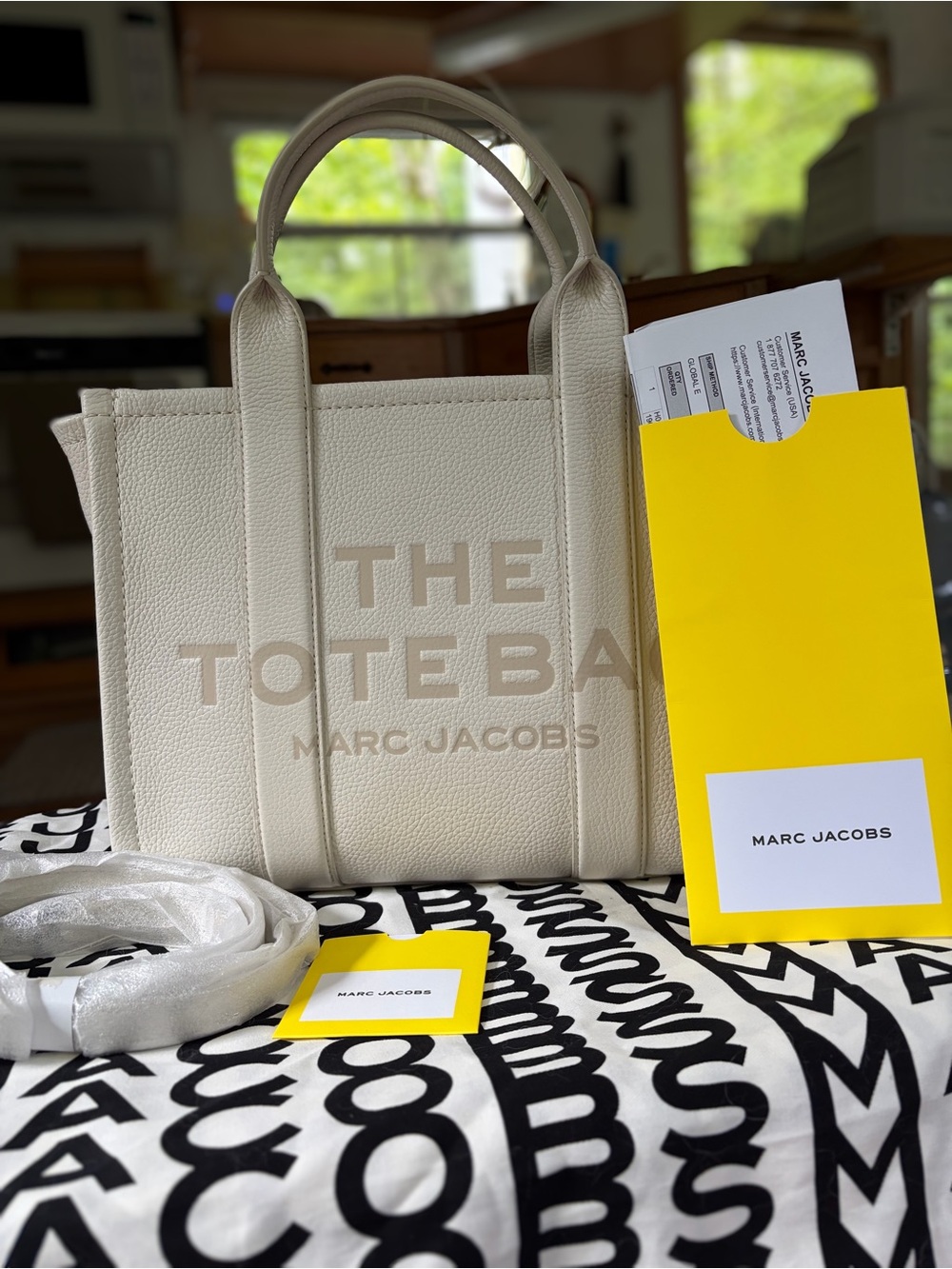 Marc Jacobs The Leather Medium Tote Bag in Cotton (Authentic)